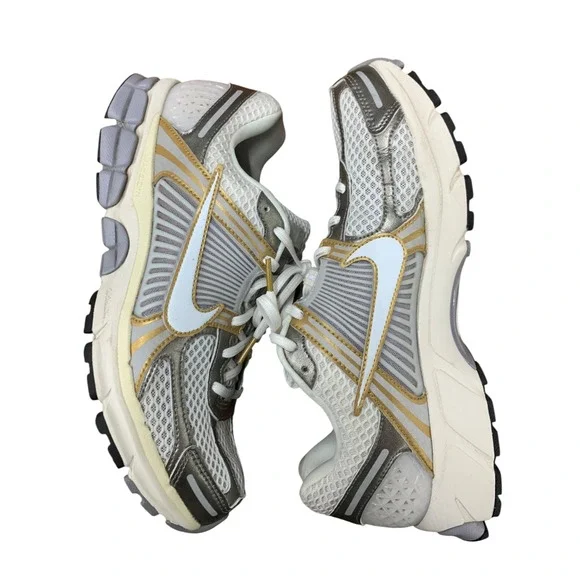 Nike Air Zoom Vomero 5‎ Running Sneakers Platinum Tinit Metallic Gold Men's 11.5